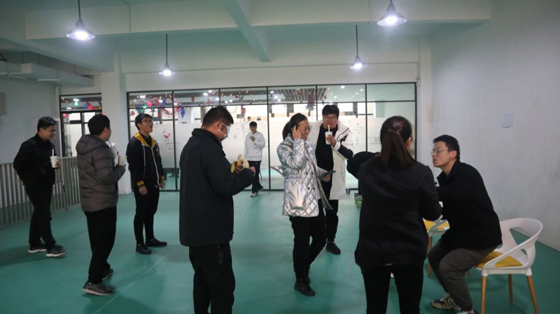 繽紛平安夜，歡樂圣誕節(jié) | 寶開舉辦第四季度員工集體生日會(huì)