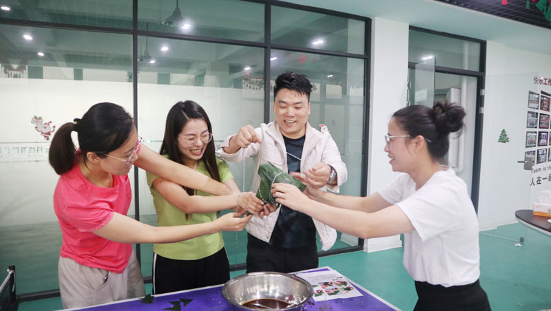 品粽香滋味，繪多彩生活 | 寶開舉辦“包粽子 · 繪彩蛋 · 迎端午”主題活動(dòng)