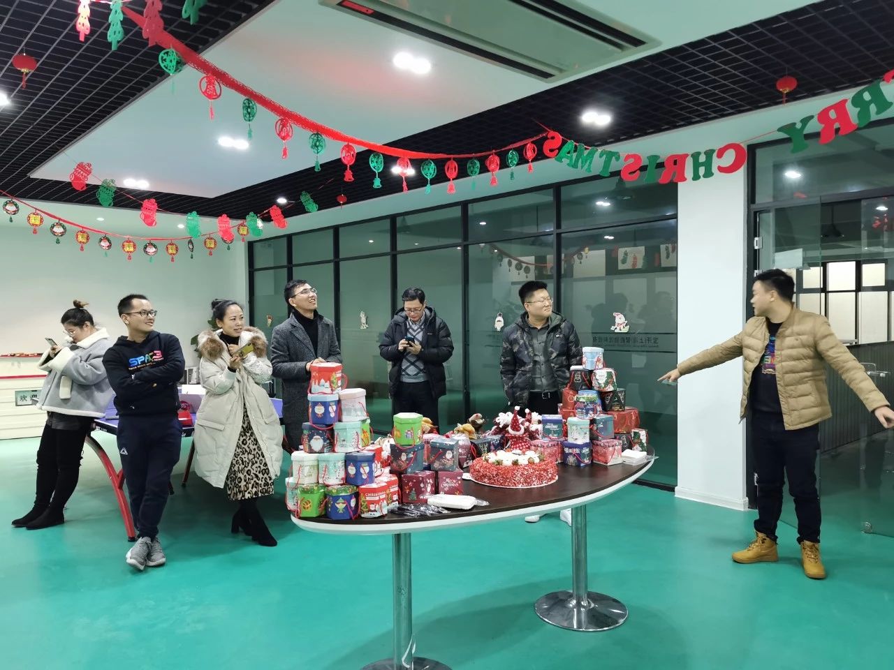 圣誕主題生日趴 | 濃情暖意平安夜，誕愿有你共前行