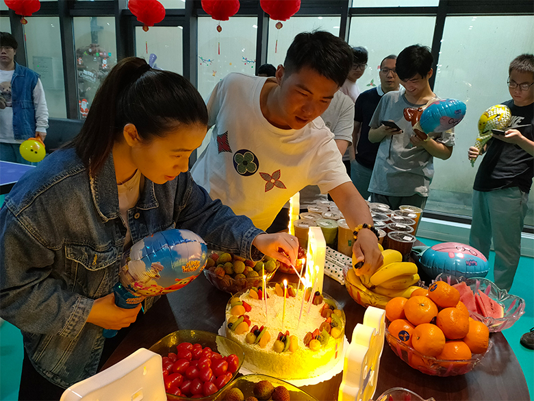 員工集體生日會(huì)｜溫馨五月，感恩有你，攜手同行